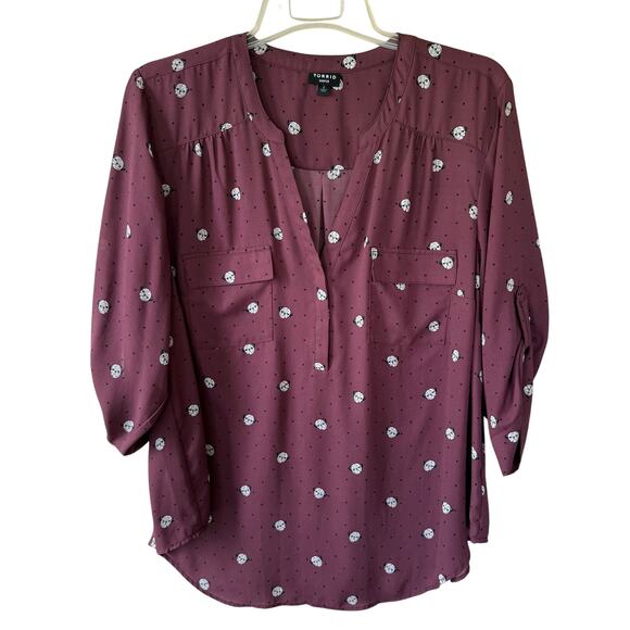 Torrid Harper Burgundy PUGS Size 2X Half buttondown blouse - Picture 1 of 8